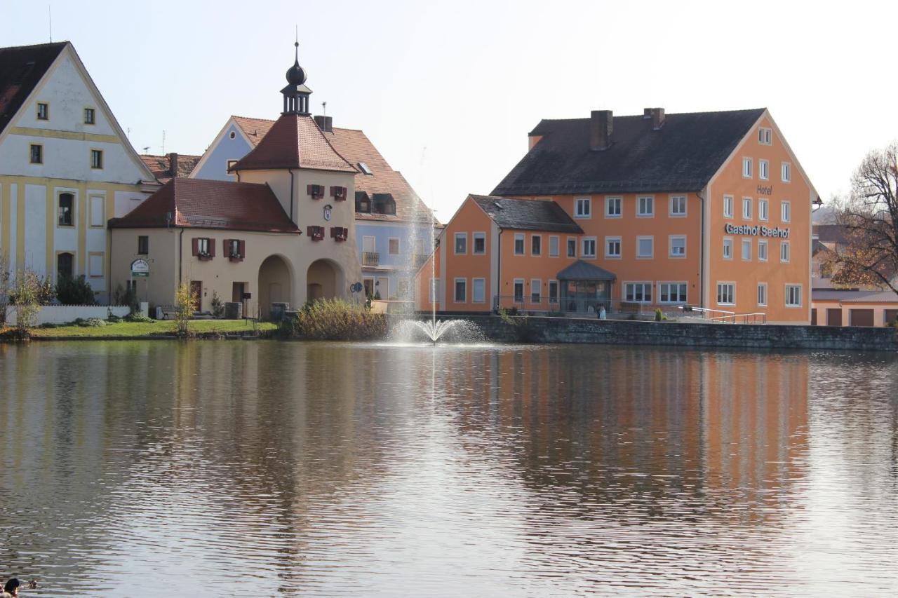 Hotel Gasthof Seehof Allersberg Bagian luar foto