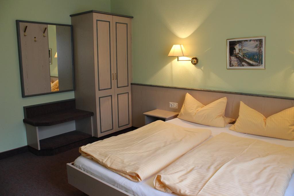 Hotel Gasthof Seehof Allersberg Ruang foto